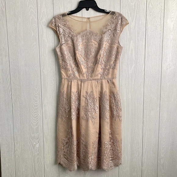 Kay Unger Beige Lace Cap Sleeve Dress Size 6 - Picture 1 of 5